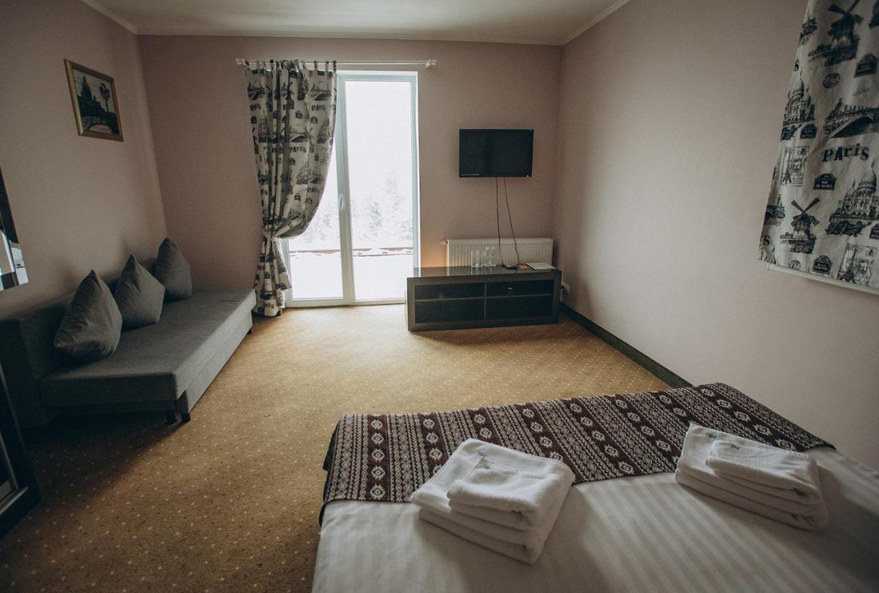 Hoch Land Hotel ยาบลูนิตซา ภายนอก รูปภาพ