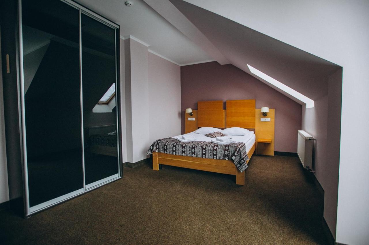 Hoch Land Hotel ยาบลูนิตซา ภายนอก รูปภาพ