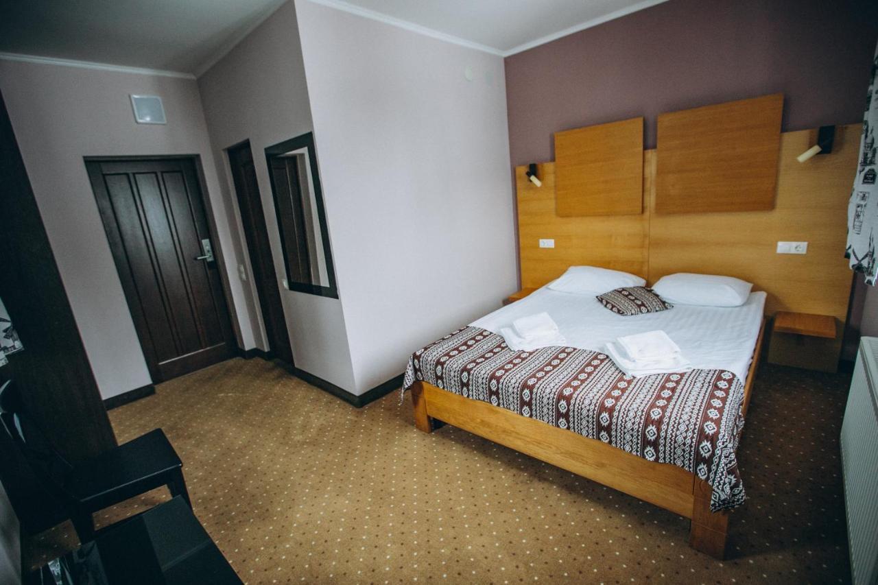 Hoch Land Hotel ยาบลูนิตซา ภายนอก รูปภาพ