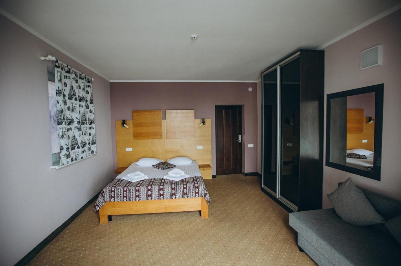 Hoch Land Hotel ยาบลูนิตซา ภายนอก รูปภาพ