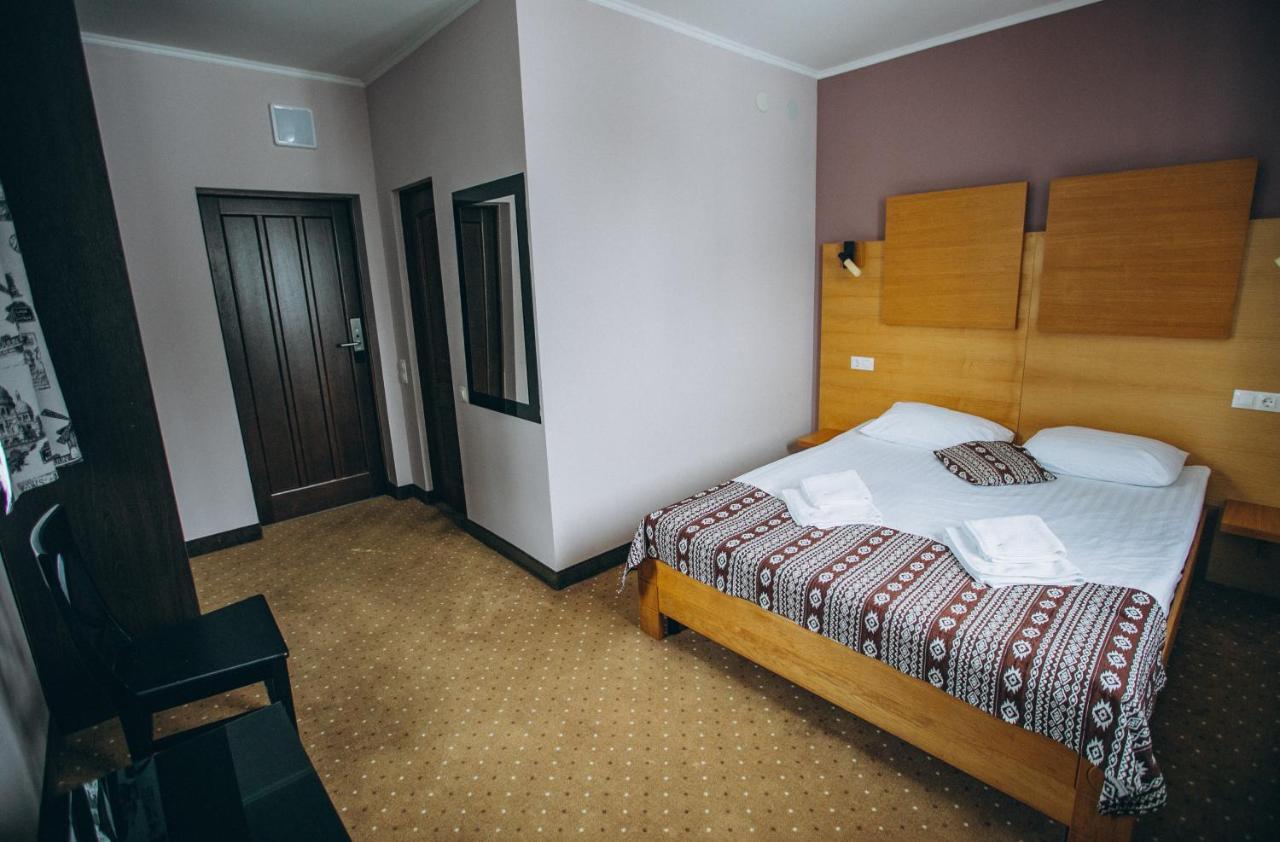 Hoch Land Hotel ยาบลูนิตซา ภายนอก รูปภาพ